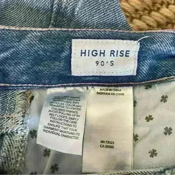 Lucky Brand high rise 90s,‎ medium wash  denim size 26 - Picture 14 of 16